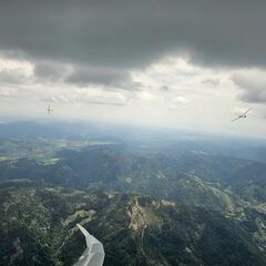 Flugwegposition um 10:24:01: Aufgenommen in der Nähe von Lörrach, Deutschland in 2145 Meter